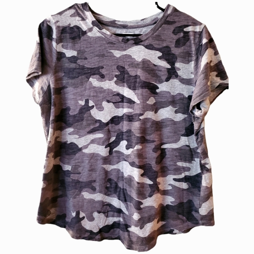 Old Navy Cammo Print T Shirt